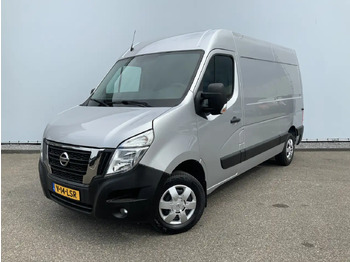 فان NISSAN