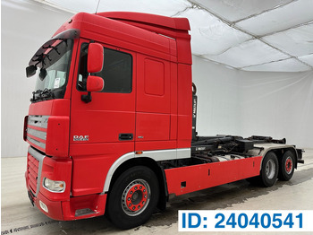 شاحنة برافعة خطافية DAF XF 105 410