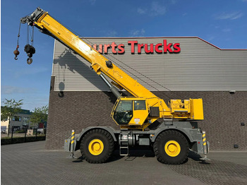 رافعة الطرق الوعرة GROVE