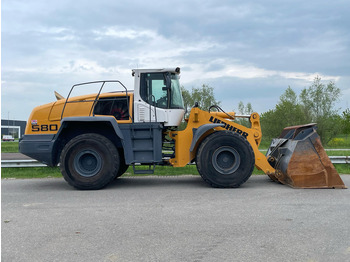 اللودر بعجل Liebherr L580: صورة 5