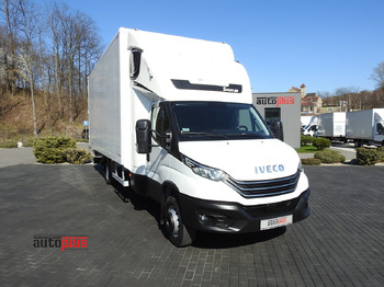 شاحنة بصندوق مغلق IVECO Daily 70c18