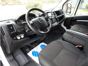 شاحنة مغلقة بستائر جانبية للبيع  Opel MOVANO  PRITSCHE PLANE 10 PALETTEN WEBASTO  A/C: صورة 2