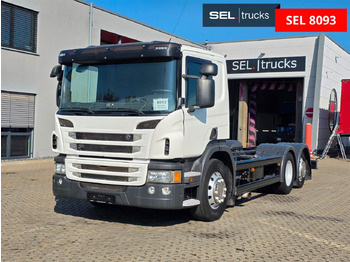 شاحنة بهيكل معدني للمقصورة SCANIA P 420