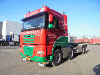 شاحنة برافعة خطافية DAF XF 105 410
