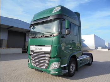 مقطورة السحب DAF XF 106 460
