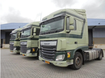 مقطورة السحب DAF XF