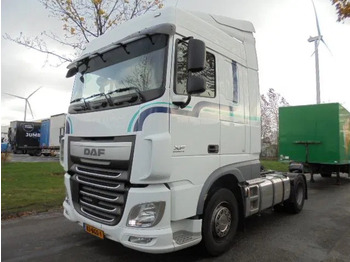 مقطورة السحب DAF XF 440