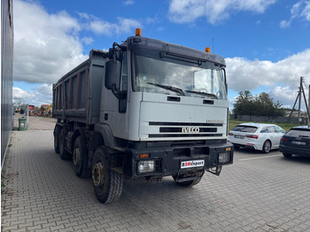 شاحنة قلاب Iveco Trakker 410E42, manual pump: صورة 3