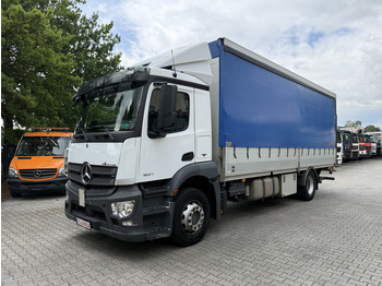 شاحنة ذات ستائر جانبية MERCEDES-BENZ Antos 1827