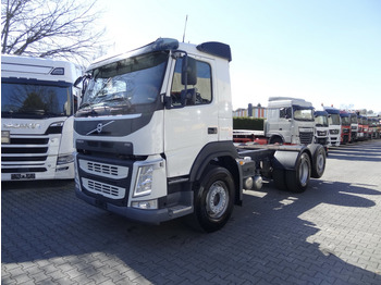 شاحنة بهيكل معدني للمقصورة VOLVO FM 420