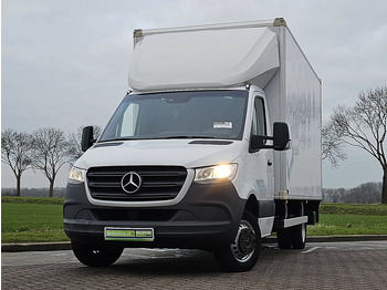 شاحنة بصندوق مغلق MERCEDES-BENZ Sprinter 515