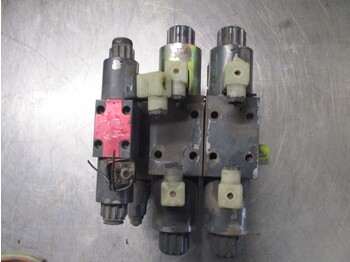 أجهزة هيدروليكية - شاحنة Iveco TRAKKER 410T45 400671429 POMP: صورة 2