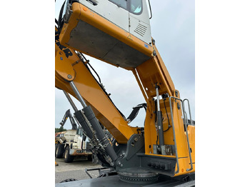 آلة التعامل مع النفايات Liebherr LH 30 M: صورة 2 آلة التعامل مع النفايات Liebherr LH 30 M: صورة 2