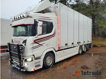 شاحنة ذات مبرد SCANIA R 450