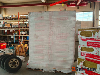 أدوات ومعدات