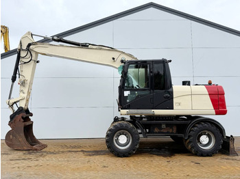 حفار ذو عجلات CATERPILLAR M316D