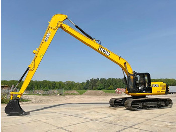 حفّار JCB