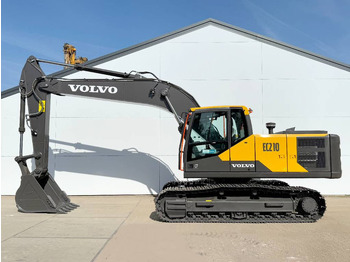 حفار زاحف VOLVO EC210