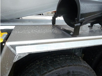 شاحنة خلاطة خرسانة للبيع  Mercedes arocs: صورة 4