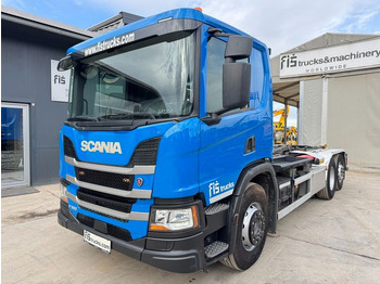 ناقلة حاويات/ شاحنة حاويات SCANIA P 360