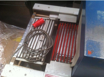 آلة التعبئة والتغليف Compact angle welding machine with shrink tunnel Kallfass KC 5040-450 Universal: صورة 5