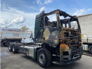 شاحنة بهيكل معدني للمقصورة MAN TGX 26.580