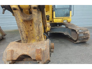 حفار زاحف KOMATSU PC240LC-8: صورة 5