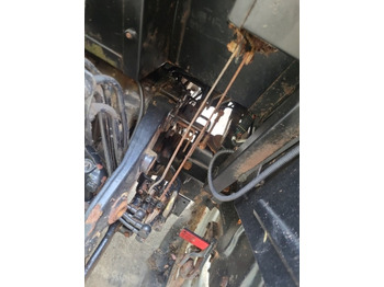 أجهزة هيدروليكية Case Jx, New Holland Tdd Jx80, Td80d  Hydraulic Lift Cover Assy 5093994, 5093995: صورة 5