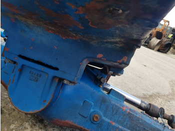 المحور و قطع الغيار Ford 7740, 5640, 6640 Carraro 709 S2 Front Axle Complete 125148, Car128939: صورة 5 المحور و قطع الغيار Ford 7740, 5640, 6640 Carraro 709 S2 Front Axle Complete 125148, Car128939: صورة 5