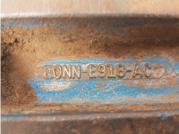 إطار هيكلي/ إطار معدني Ford 7810, 6610, 6410, 7710, 8210 Hook For Fwd. E0nne918ac29b, 83943810: صورة 5