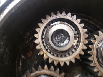محور - آلة رفع ونقل تلسكوبية Manitou Mlt 634-120 Lsu Axle Hub Gear Carrier 76094087, 212.06.710.13, 602867: صورة 2