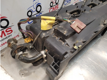 جزء تكييف الهواء Massey Ferguson 4355, 4245, 4255, 4260, 4270 Cab Air Heater Unit 3807646m91: صورة 3 جزء تكييف الهواء Massey Ferguson 4355, 4245, 4255, 4260, 4270 Cab Air Heater Unit 3807646m91: صورة 3