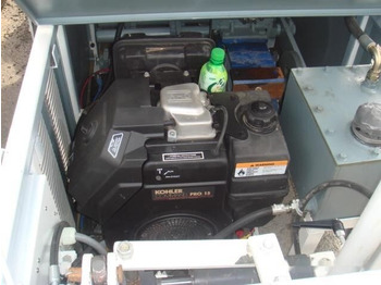 آلات الإنشاء للبيع Kinglink MC450 Concrete Road Curb extruder: صورة 5 آلات الإنشاء للبيع Kinglink MC450 Concrete Road Curb extruder: صورة 5