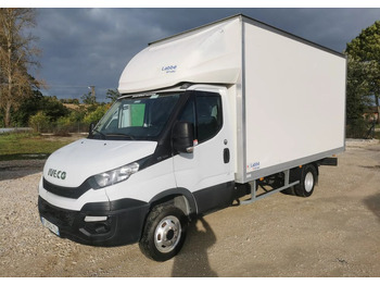 شاحنة بصندوق مغلق IVECO Daily 35C15