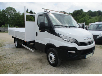 شاحنات مسطحة IVECO Daily 70c18