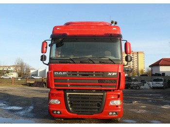 مقطورة السحب DAF XF 105 460