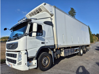 شاحنة صندوقية VOLVO FM