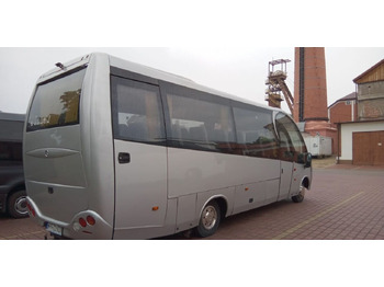 حافلة الضواحي Mercedes-Benz MAGO 2 / VARIO / BELUGA / XXL / 34 PLACE: صورة 2 حافلة الضواحي Mercedes-Benz MAGO 2 / VARIO / BELUGA / XXL / 34 PLACE: صورة 2