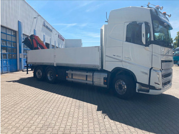 شاحنات مسطحة VOLVO FH