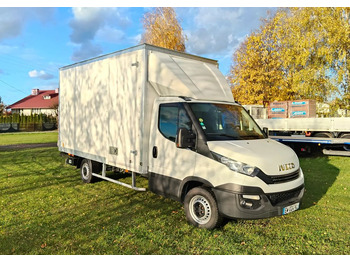 شاحنة بصندوق مغلق IVECO Daily 35s16
