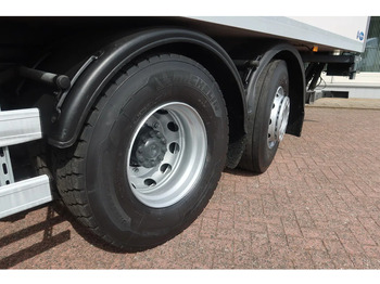 شاحنة ذات مبرد Mercedes-Benz 2530 L Koel / vries Carrier supra 1050 + klep 2500 kg: صورة 4