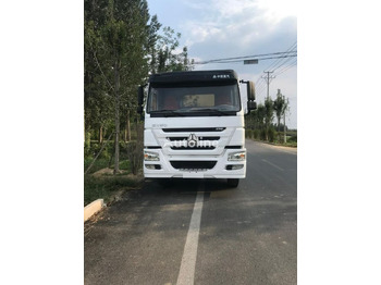 مقطورة السحب SINOTRUK HOWO