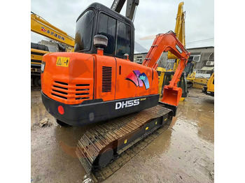 حفار زاحف DOOSAN DH60