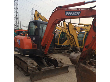 حفار زاحف DOOSAN DX60