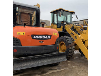 حفار زاحف DOOSAN DX60