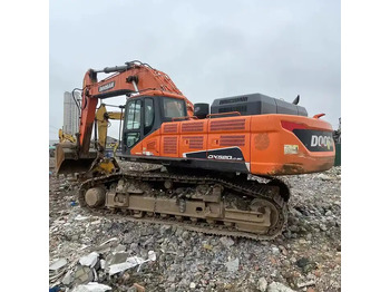 حفار زاحف DOOSAN DX520