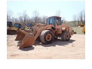 اللودر بعجل CATERPILLAR 950G