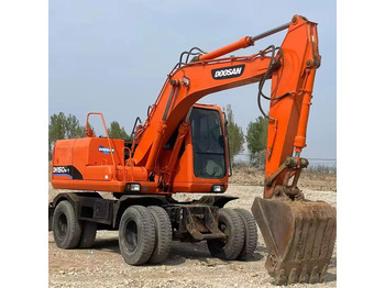 حفار ذو عجلات DOOSAN DH150W-7