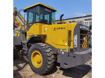 اللودر بعجل