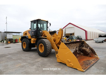 اللودر بعجل CATERPILLAR 938M